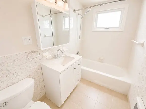 111 Hillsdale Rd #1, Somerville, MA 02144
