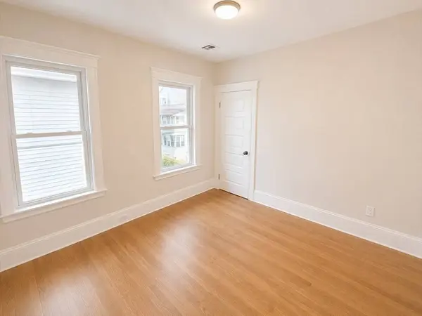 9 Bradford Ave #2, Medford, MA 02155