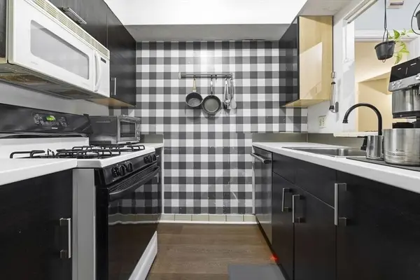 147 Kelton St #510, Boston, MA 02134