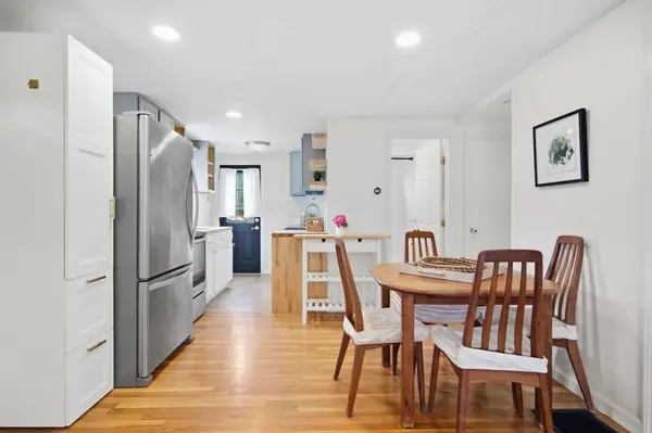 29 Dunn Ave, Wrentham, MA 02093