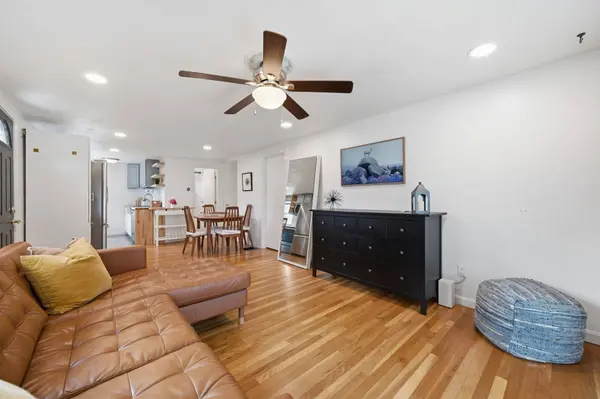 29 Dunn Ave, Wrentham, MA 02093