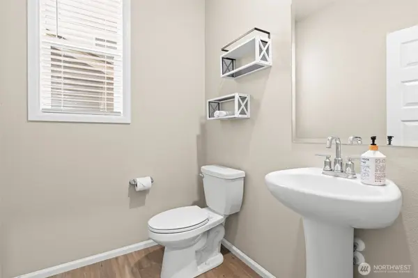 10408 Treasure DR NW, Silverdale, WA 98383