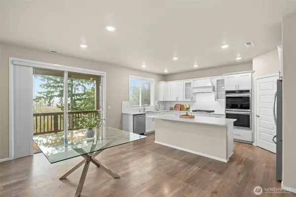 10408 Treasure DR NW, Silverdale, WA 98383