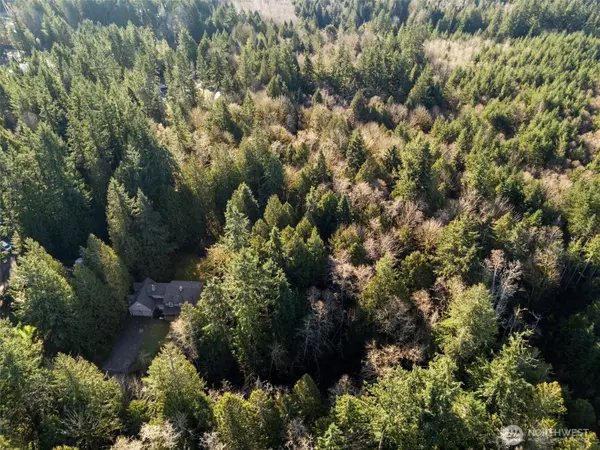 7911 NE Sunnywoods LN, Kingston, WA 98346