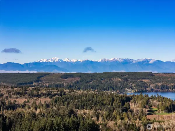 7911 NE Sunnywoods LN, Kingston, WA 98346
