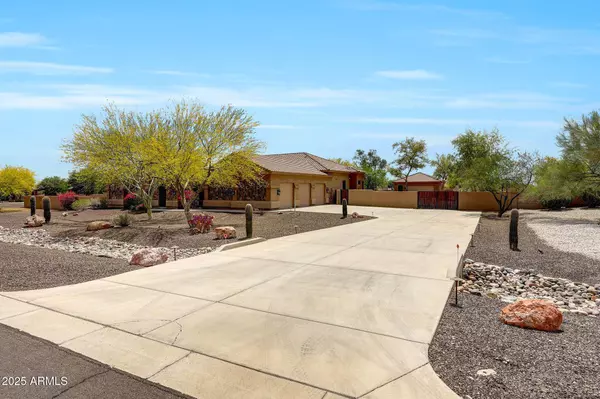 19911 W CLARENDON Avenue, Buckeye, AZ 85396