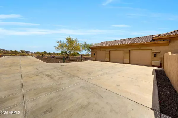 19911 W CLARENDON Avenue, Buckeye, AZ 85396