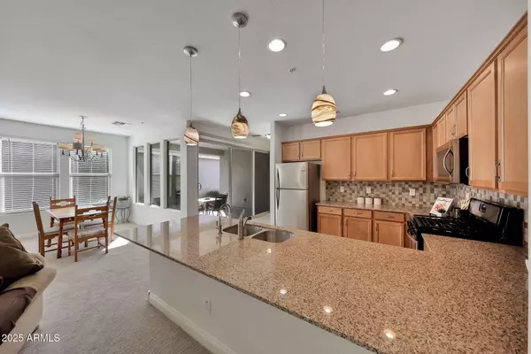 20761 W LEGEND Trail, Buckeye, AZ 85396