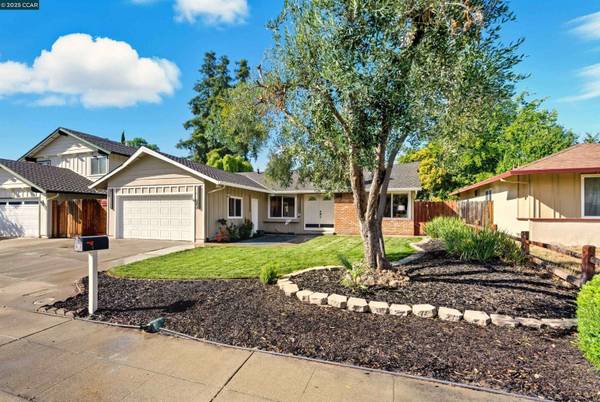 820 Sunset Dr, Livermore, CA 94551