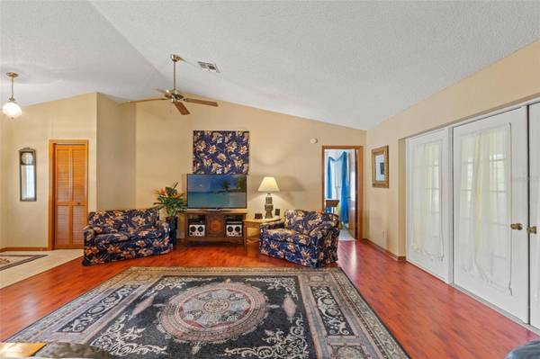 8195 WOODEN DR, Spring Hill, FL 34606