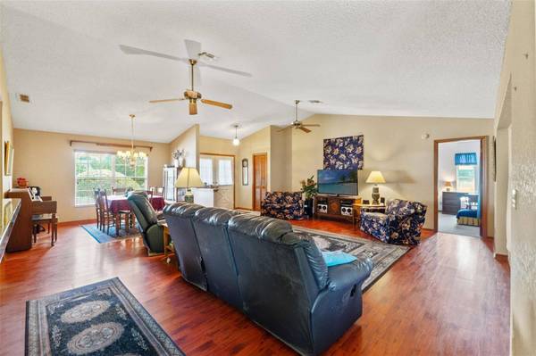 8195 WOODEN DR, Spring Hill, FL 34606