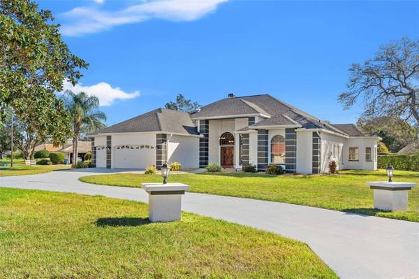 9570 SOUTHERN BELLE DR, Weeki Wachee, FL 34613