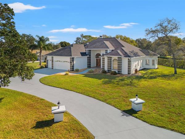 9570 SOUTHERN BELLE DR, Weeki Wachee, FL 34613