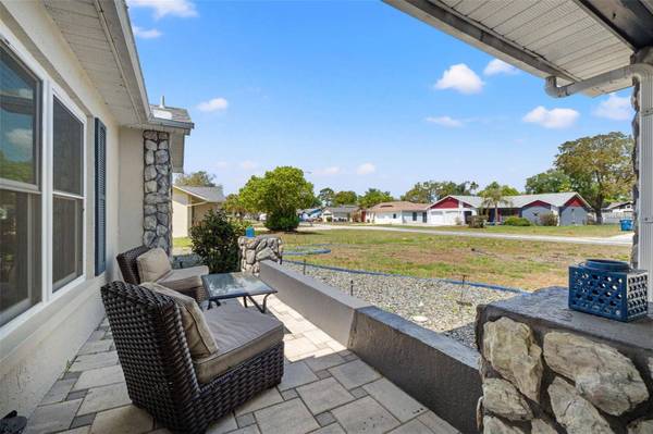 8392 CAMPHOR DR, Spring Hill, FL 34606