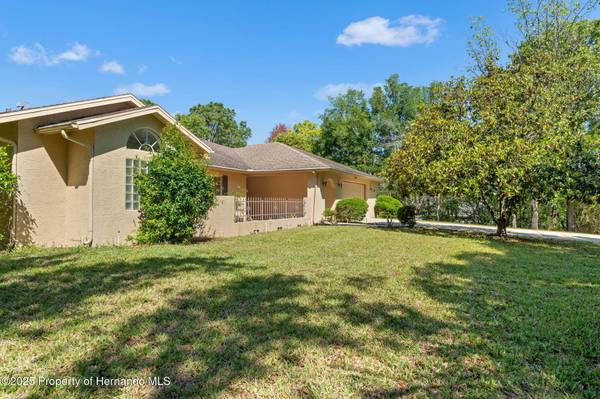 1379 Matthew Avenue, Spring Hill, FL 34609