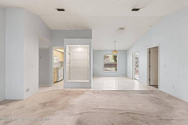 2418 Deltona Boulevard, Spring Hill, FL 34606