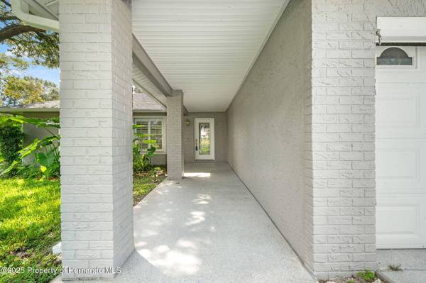 7134 POND VIEW Court, Spring Hill, FL 34606