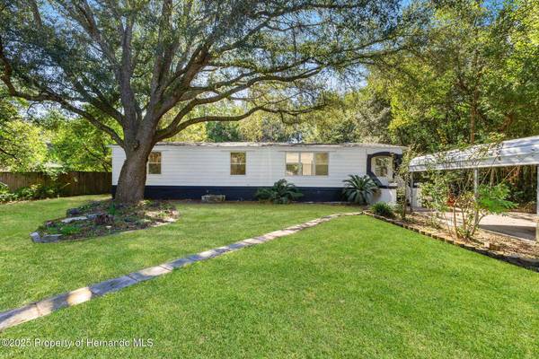 6718 W Pershing Drive, Homosassa, FL 34448