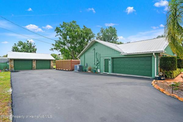 4252 Alpine Road, Land O'lakes, FL 34639