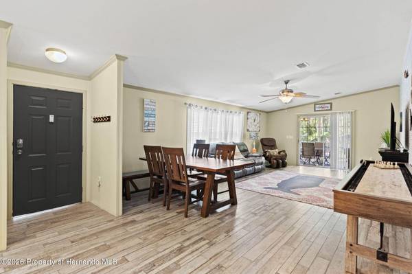 6496 W Richard Drive, Weeki Wachee, FL 34607