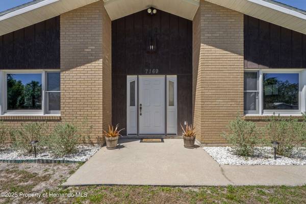 7169 Spruce Drive, Spring Hill, FL 34607