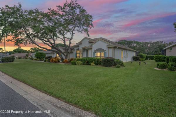 9315 Fox Hollow Lane, Weeki Wachee, FL 34613