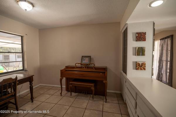 6262 Airmont Drive, Spring Hill, FL 34606