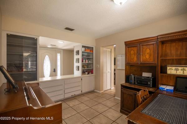 6262 Airmont Drive, Spring Hill, FL 34606