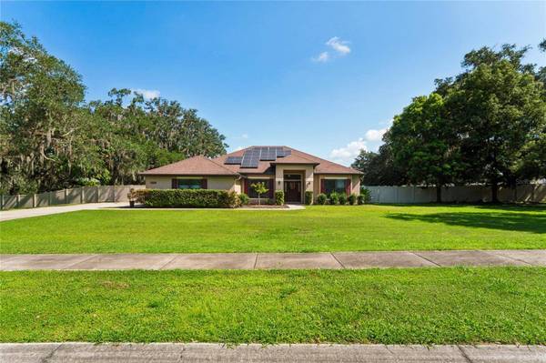 27725 CENTURY OAKS CT, Dade City, FL 33525