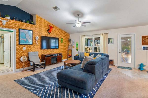 11352 MISSISSIPPI KITE AVE, Weeki Wachee, FL 34614