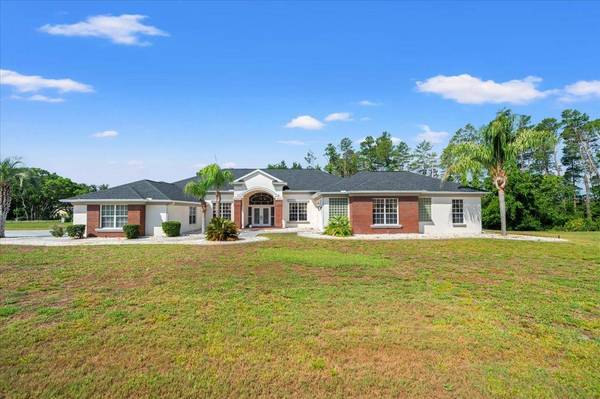 11137 WOODLAND WATERS BLVD, Weeki Wachee, FL 34613