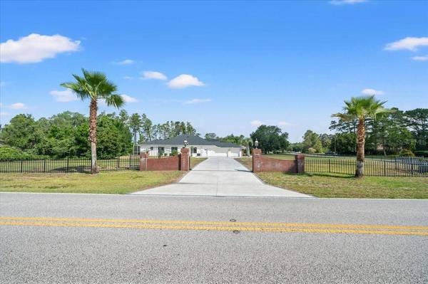 11137 WOODLAND WATERS BLVD, Weeki Wachee, FL 34613