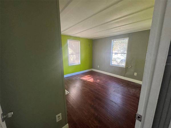 5013 MARC DR, Tampa, FL 33619