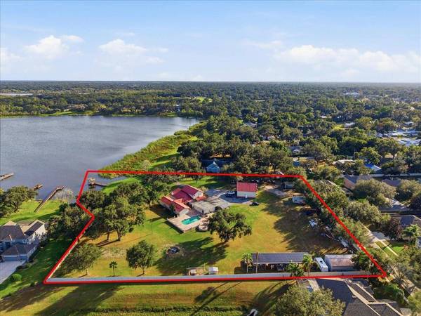 505 LAKESIDE DR, Seffner, FL 33584
