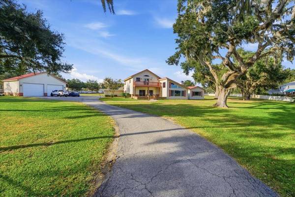 505 LAKESIDE DR, Seffner, FL 33584