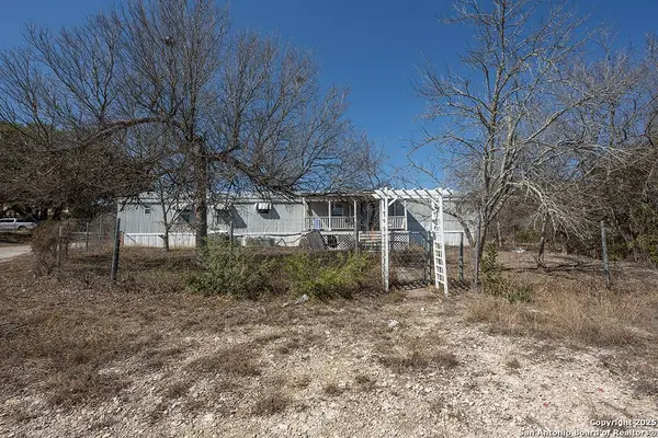 1475 Grosenbacher, San Antonio, TX 78245