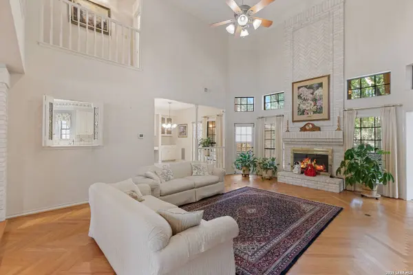 9 Camden Oaks, San Antonio, TX 78248