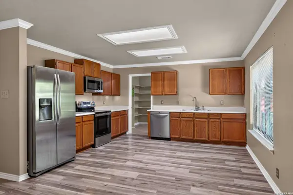 9222 Mirecourt, San Antonio, TX 78250