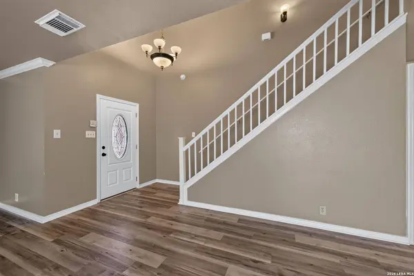 9222 Mirecourt, San Antonio, TX 78250