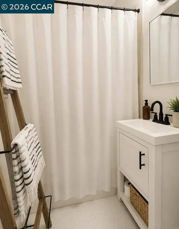 2 Benson, Vallejo, CA 94590