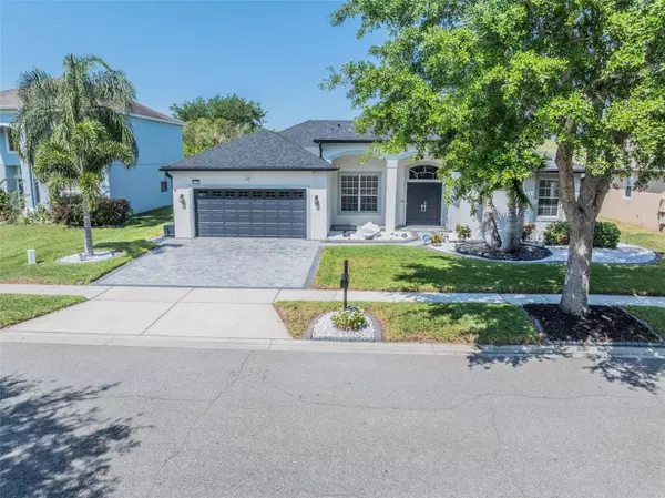 2135 CASCADES COVE DR, Orlando, FL 32820