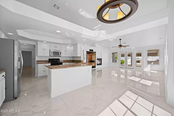 3930 E INDIGO BAY Court, Gilbert, AZ 85234