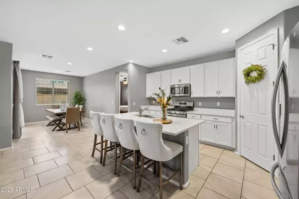 20852 E KINGBIRD Drive, Queen Creek, AZ 85142