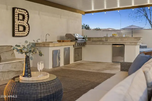 14 W BLUE RIDGE Way, Chandler, AZ 85248