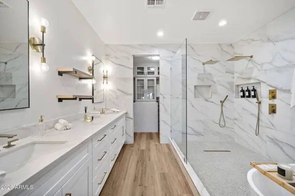 14 W BLUE RIDGE Way, Chandler, AZ 85248