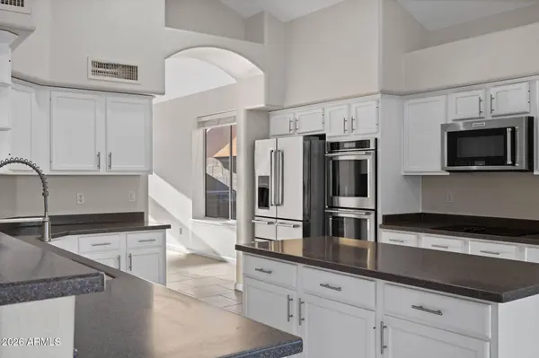 3361 S VINE Street, Chandler, AZ 85248