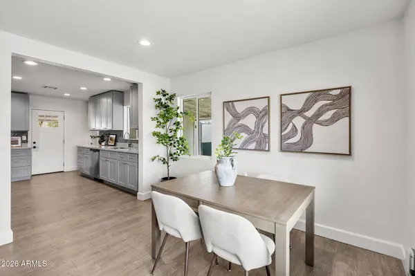 2510 E FAIRMOUNT Avenue, Phoenix, AZ 85016