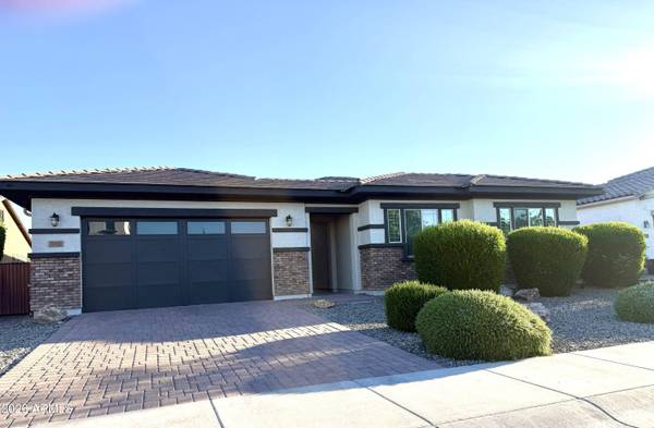 3850 E CAROB Drive, Gilbert, AZ 85298
