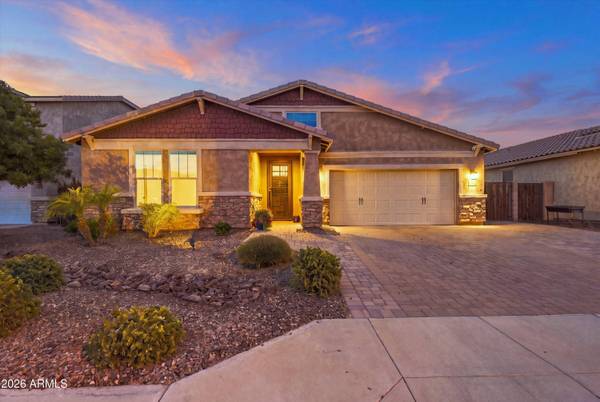 3874 E STRAWBERRY Drive