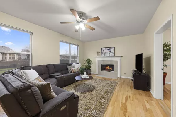 24418 CHAMPION Drive, Plainfield, IL 60585